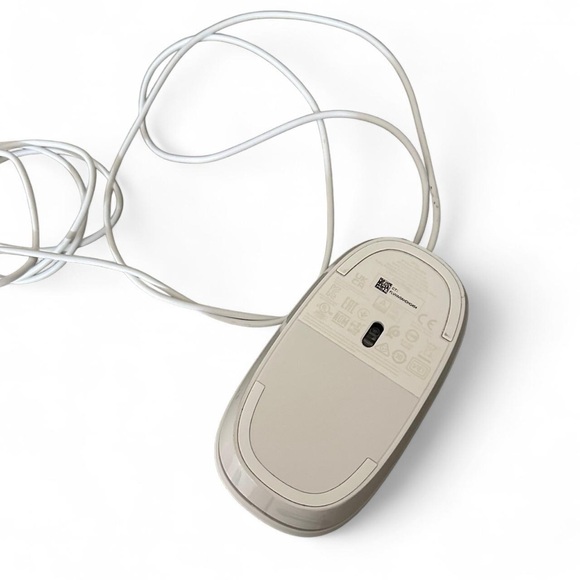 HP Mouse with wire - Picture 2 of 3